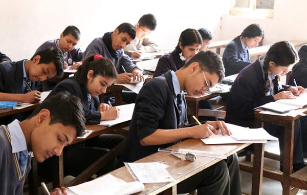 यसवर्षको एसईई परीक्षा सुरु, चार लाख ८४ हजार २ सय २७ जना परीक्षामा सहभागी