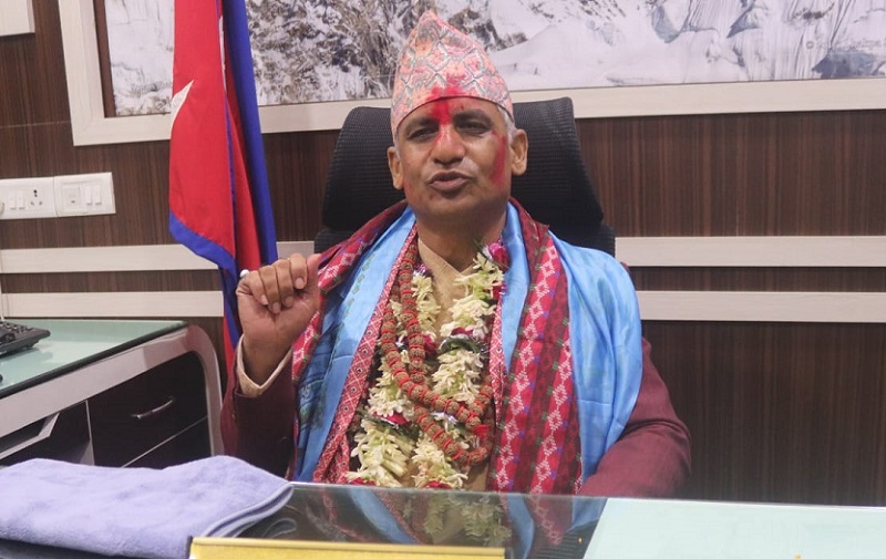 कोशीका नवनियुक्त मुख्यमन्त्रीले गरे  तीन सदस्यीय मन्त्रिपरिषद् गठन। लिए  पद तथा गोपनीयताको शपथ।