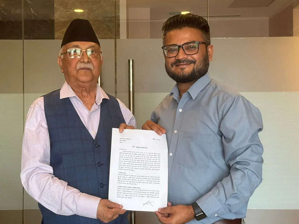 प्रधानमन्त्री ओली र मुकुल ढकाल बीच भेटवार्ता ,  भ्रष्टाचार  र  मिटरब्याज पीडितका समस्या समाधानका लागि दिए सुझाव