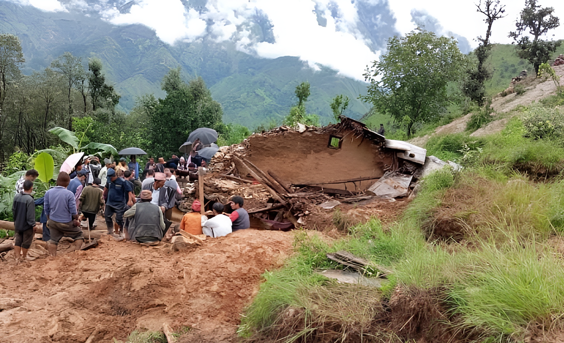 बाढी, पहिरोलगायतका विपदमा परी एक ९० जनाको मृत्यु,  चार हजार आठ सय १९ परिवार विस्थापित