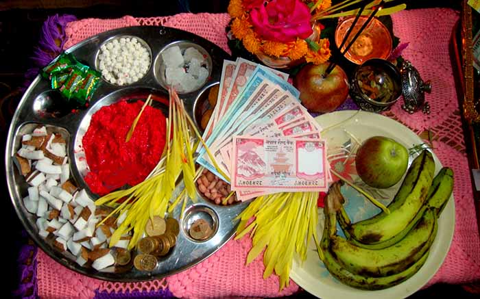 आज वडादशैंको तेश्रो दिन टीका र जमरा लगाउनेक्रम जारी