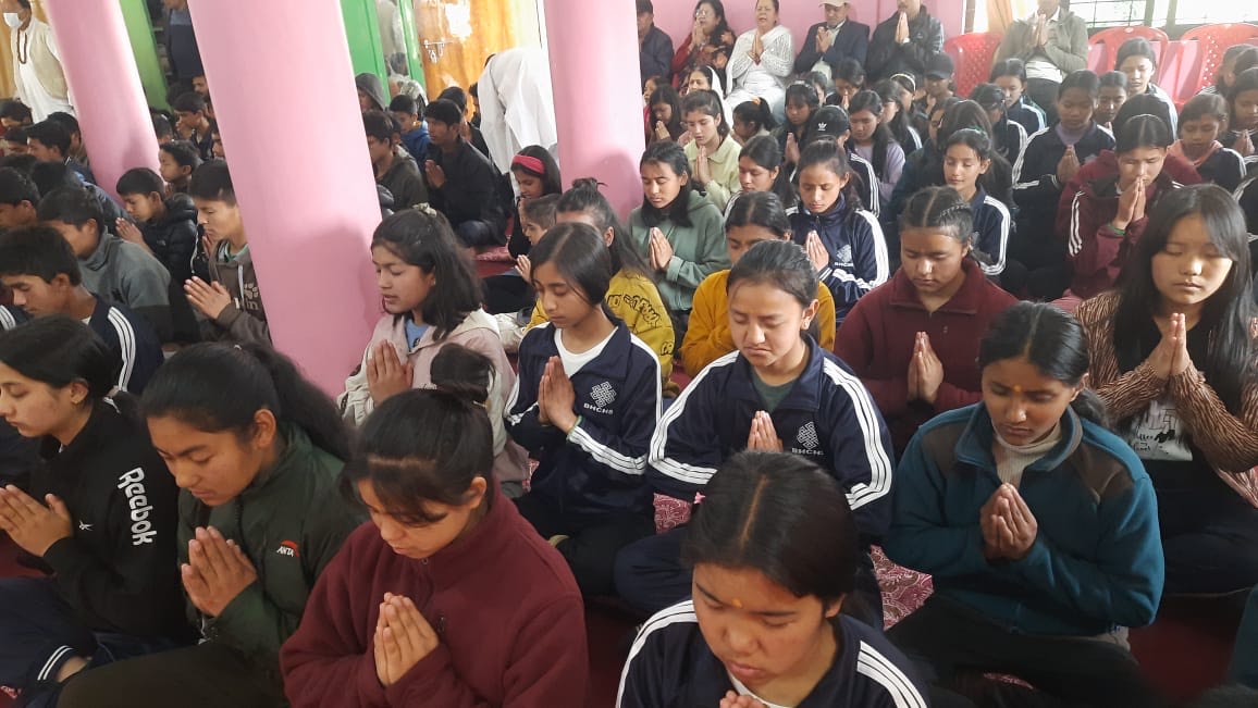 'सत्संग बिना मनुष्य जीवन ब्यर्थ '-साध्वी रेखा दिदी